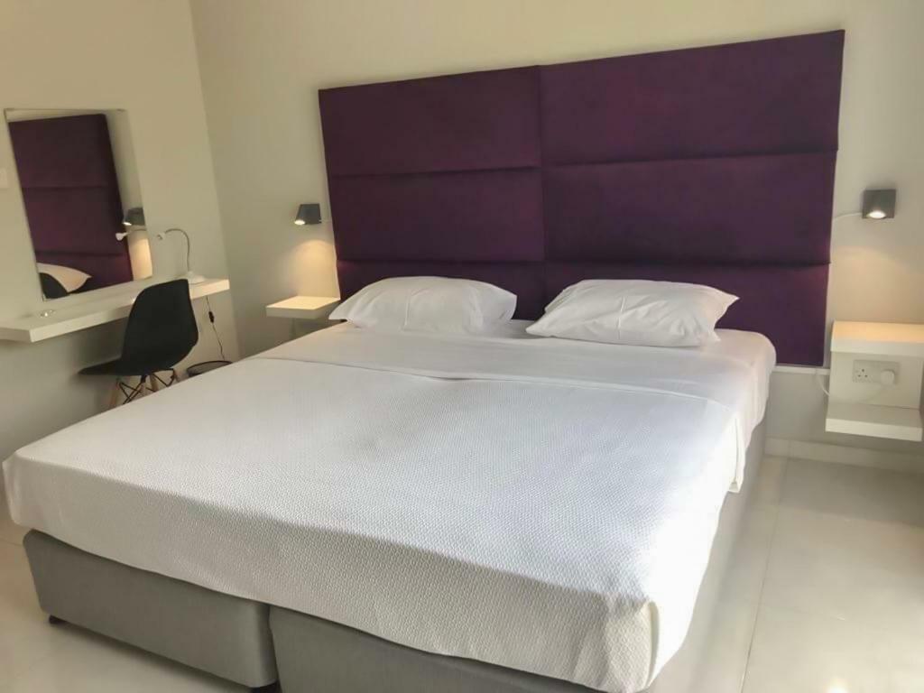 Mare Monte Seaview Boutique Apartment Pafos Dış mekan fotoğraf