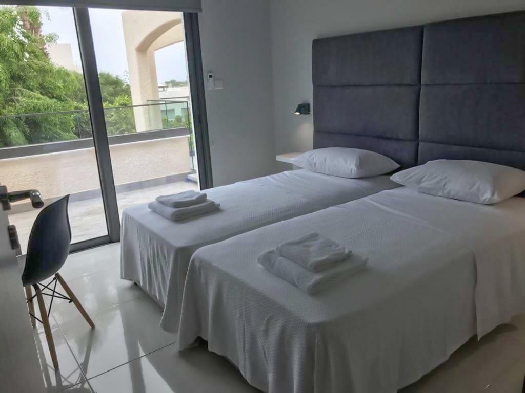 Mare Monte Seaview Boutique Apartment Pafos Dış mekan fotoğraf